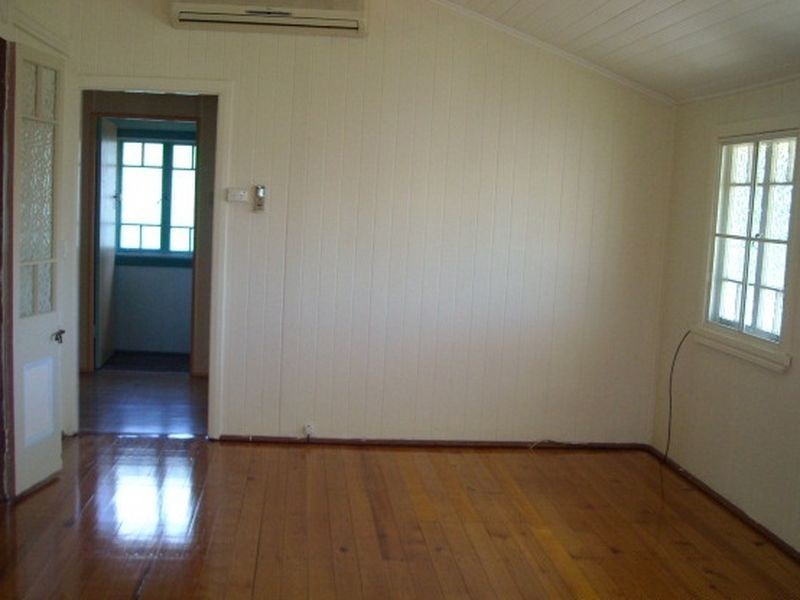 34 Wardrop Street, West Mackay QLD 4740