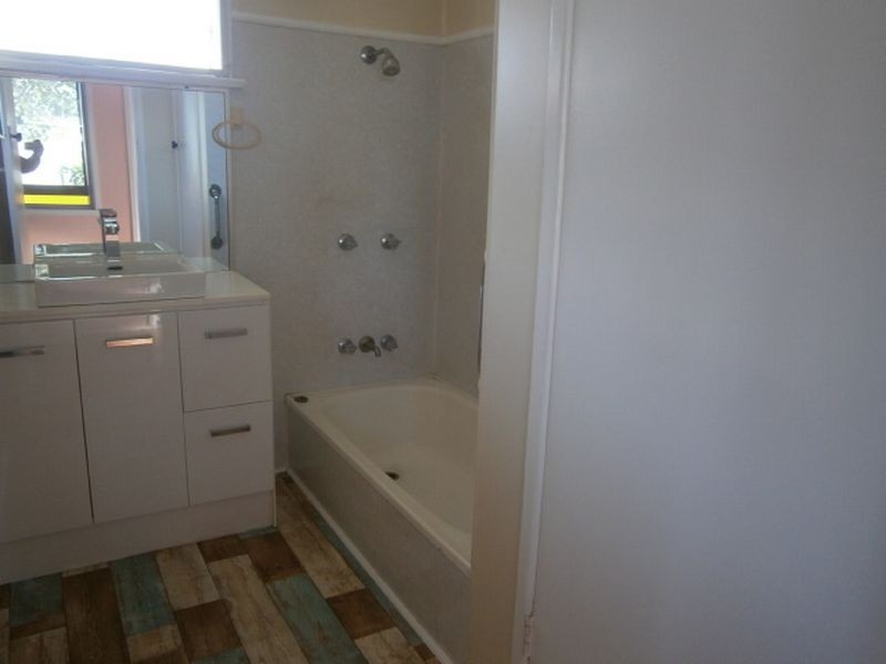 5 Streeter Avenue, West Mackay QLD 4740