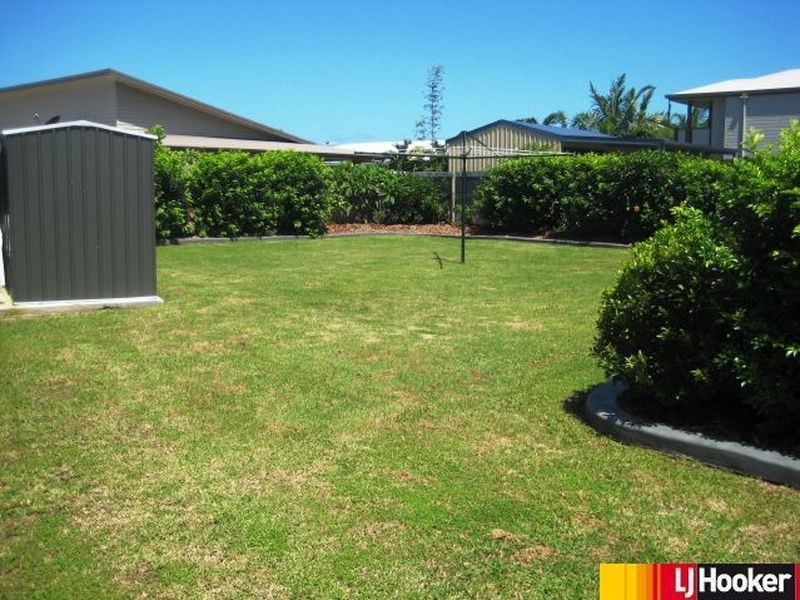 79 Pacific Drive, Blacks Beach QLD 4740