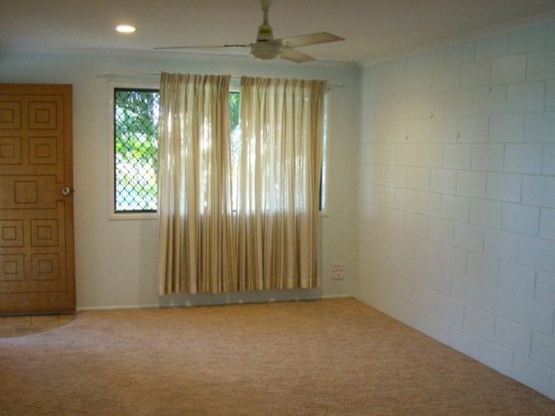 2/15b Boundary Road, Paget QLD 4740