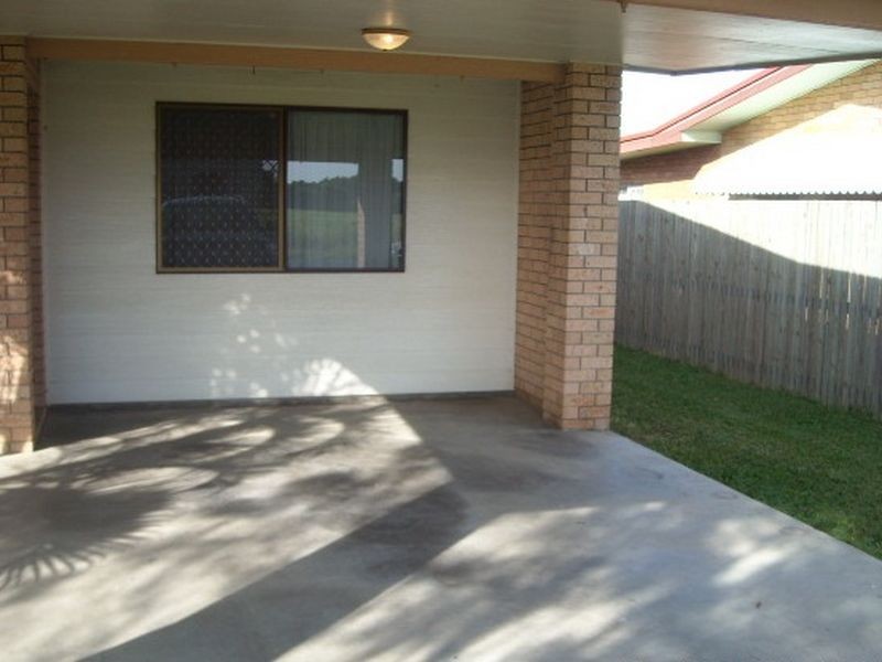 2/15b Boundary Road, Paget QLD 4740