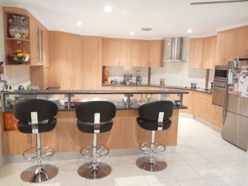 13 Foundation Street, Glenella QLD 4740