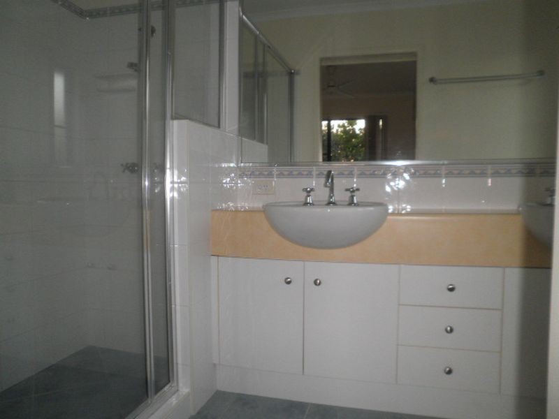 14 Seacove Court, Eimeo QLD 4740