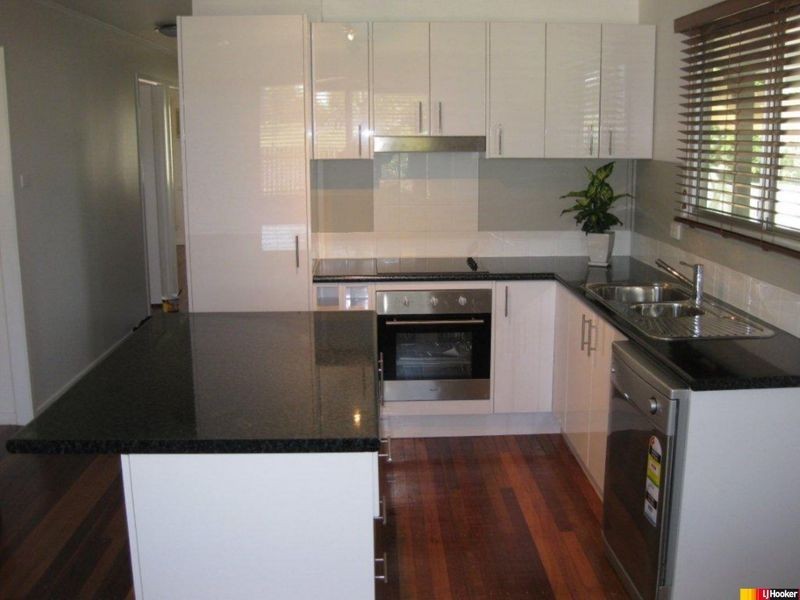 88 Mills Avenue, Moranbah QLD 4744