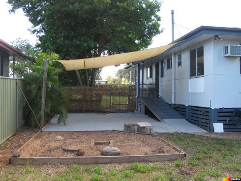 88 Mills Avenue, Moranbah QLD 4744