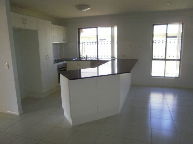 1/70 Whitehaven Drive, Blacks Beach QLD 4740