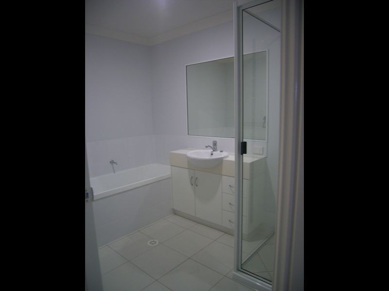 1/70 Whitehaven Drive, Blacks Beach QLD 4740