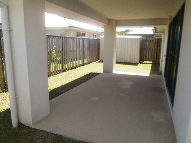 1/70 Whitehaven Drive, Blacks Beach QLD 4740