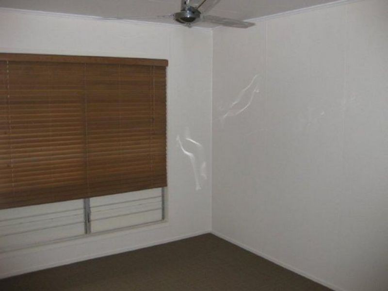 10 Watkins Street, Moranbah QLD 4744