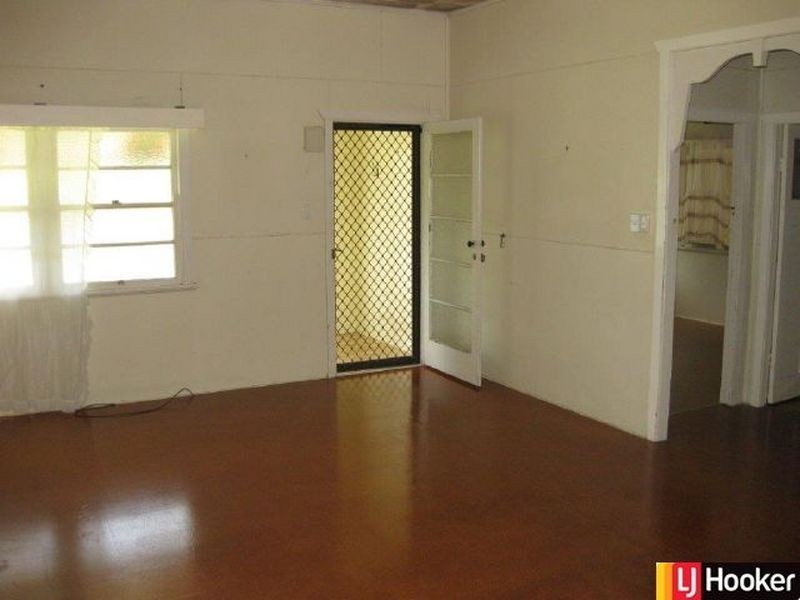 10 Schaefer Street, West Mackay QLD 4740