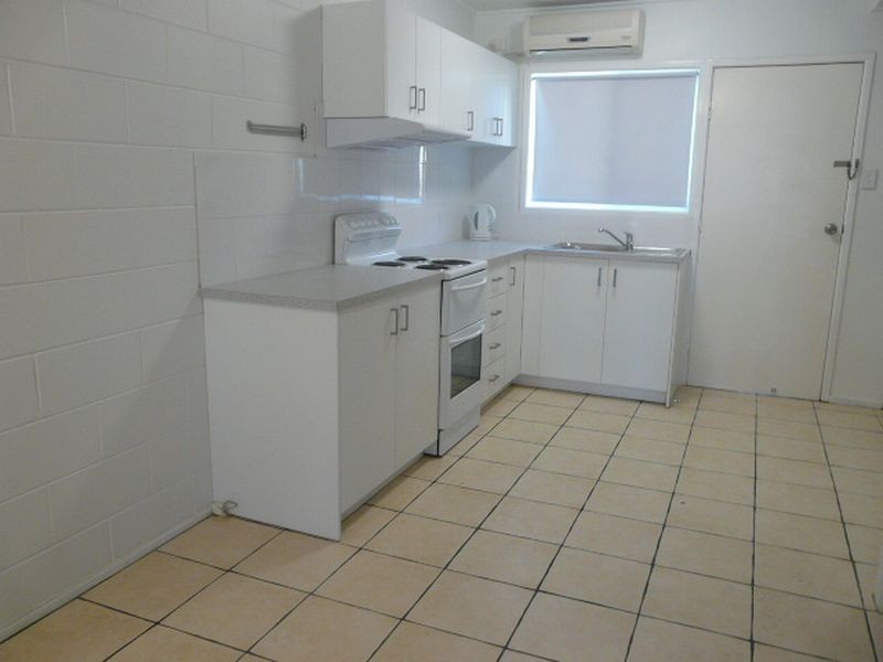 2/18 Tay Street, South Mackay QLD 4740