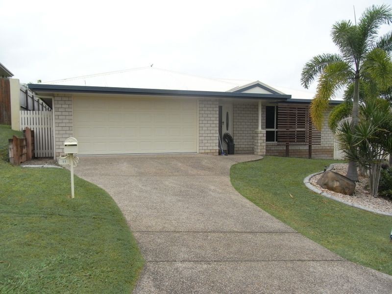 11 Gillies Court, Rural View QLD 4740