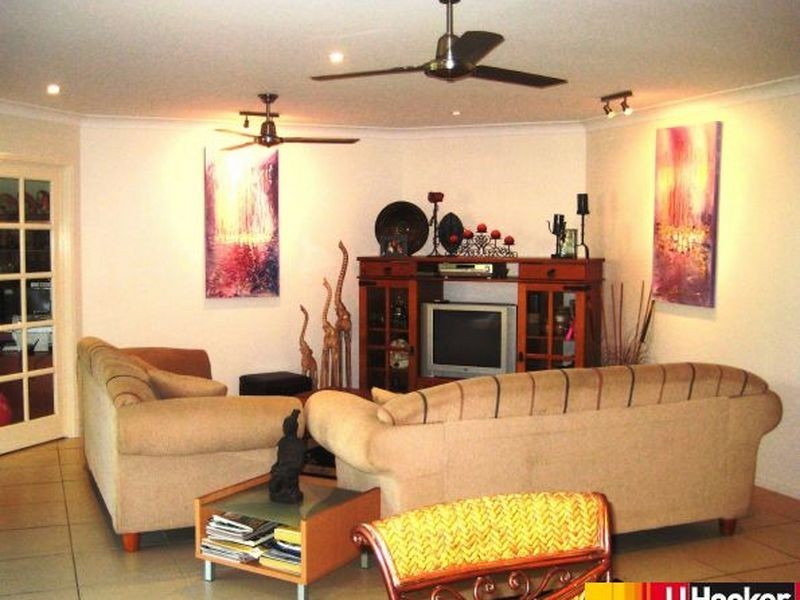 18 Friarbird Avenue, Blacks Beach QLD 4740