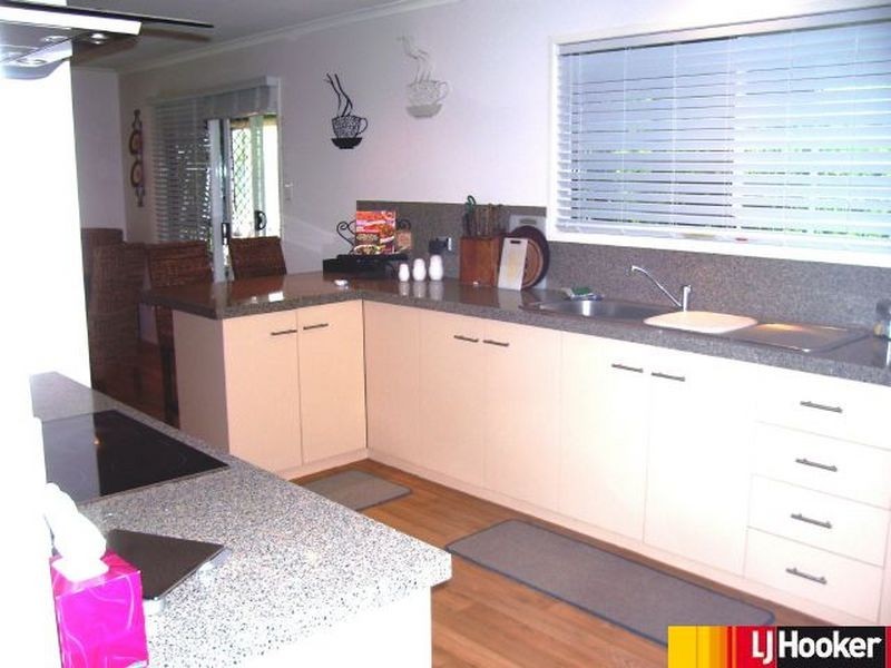 18 Windsor Drive, Hay Point QLD 4740