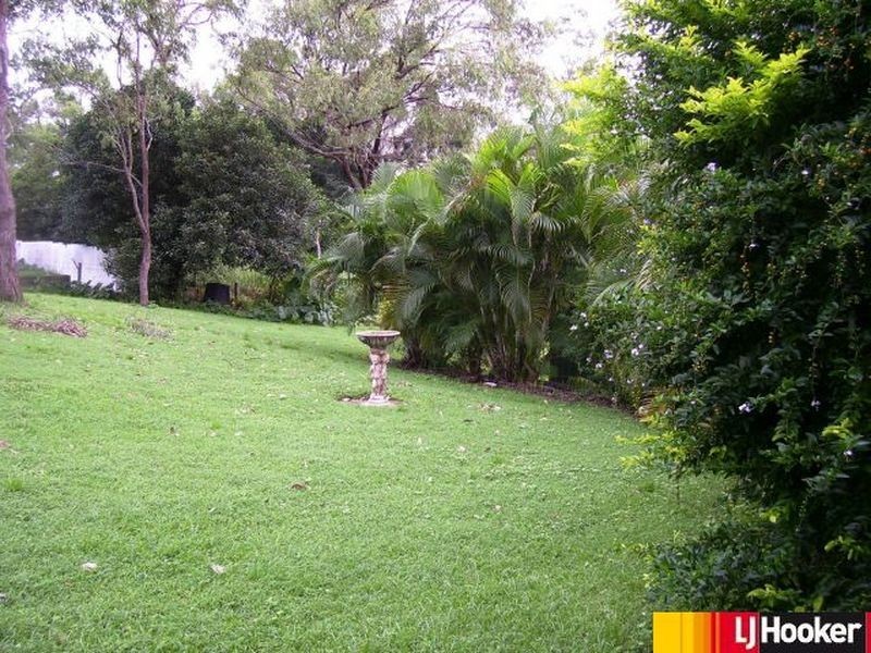 18 Windsor Drive, Hay Point QLD 4740