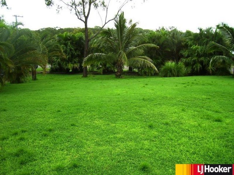 18 Windsor Drive, Hay Point QLD 4740