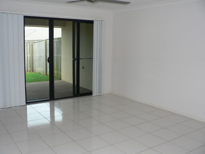 1/101 Whitehaven Drive, Blacks Beach QLD 4740
