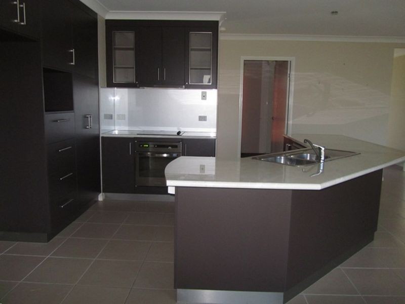 45 Hinze Circuit, Rural View QLD 4740