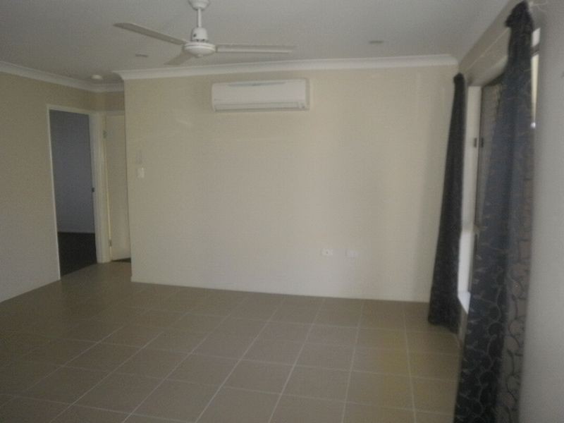 45 Hinze Circuit, Rural View QLD 4740