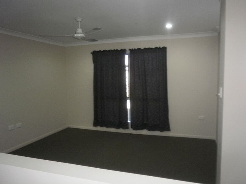 45 Hinze Circuit, Rural View QLD 4740