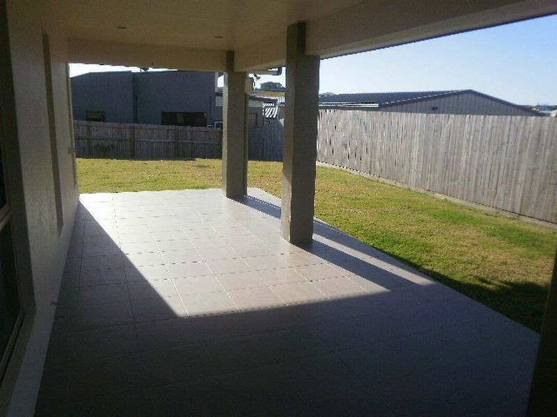 45 Hinze Circuit, Rural View QLD 4740