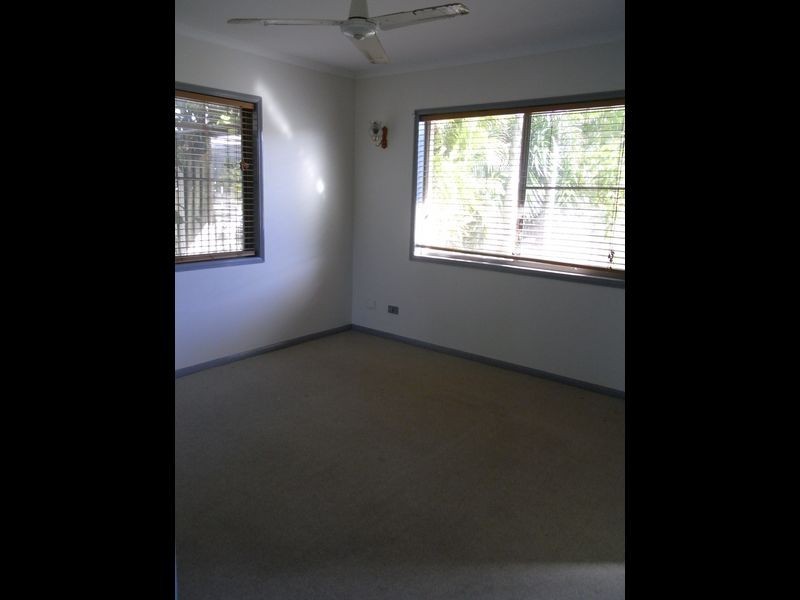 13 Pardoe Street, Bucasia QLD 4750