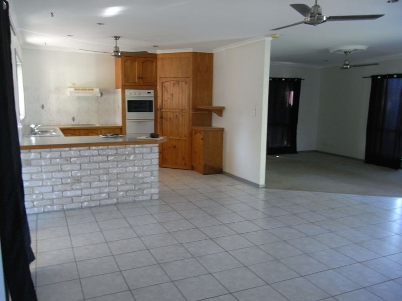 13 Pardoe Street, Bucasia QLD 4750
