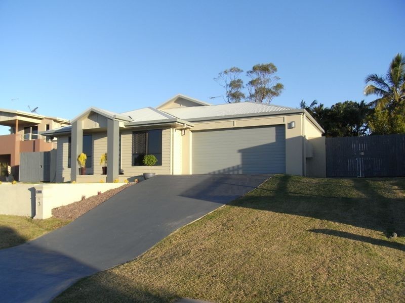 13 Helvellyn Street, Rural View QLD 4740