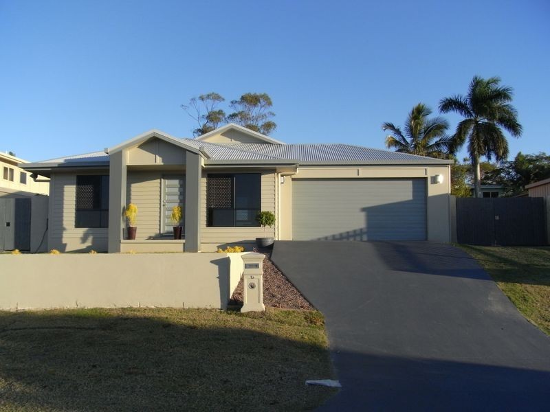 13 Helvellyn Street, Rural View QLD 4740