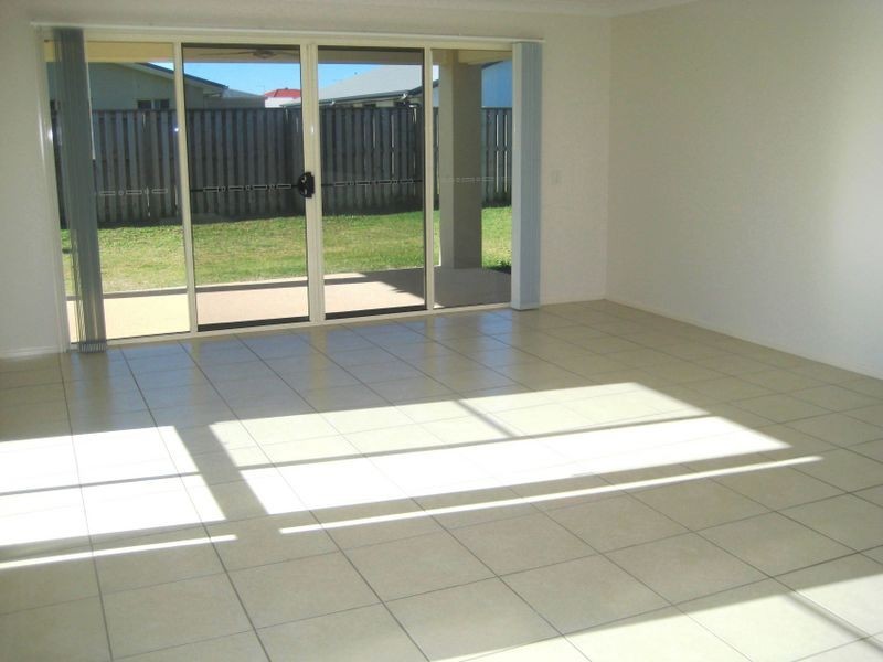 94 Whitehaven Drive, Blacks Beach QLD 4740