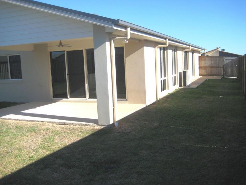 94 Whitehaven Drive, Blacks Beach QLD 4740