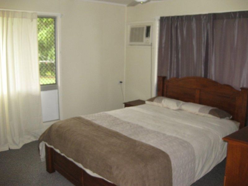 13 Burke Drive, Moranbah QLD 4744