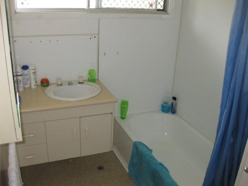 13 Burke Drive, Moranbah QLD 4744