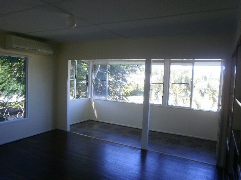 16 Emu Street, Slade Point QLD 4740