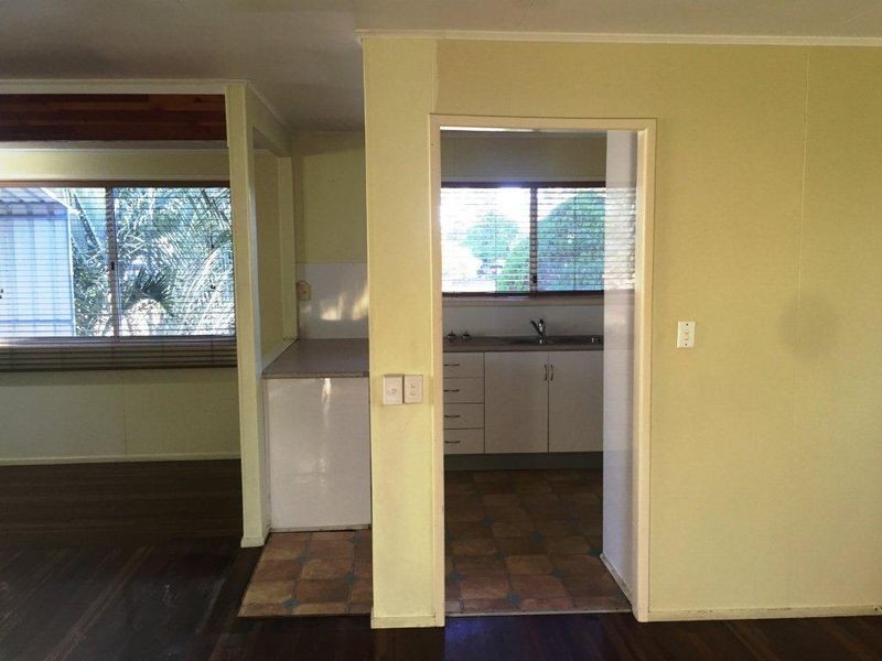 6 FLOHR DRIVE, Moranbah QLD 4744