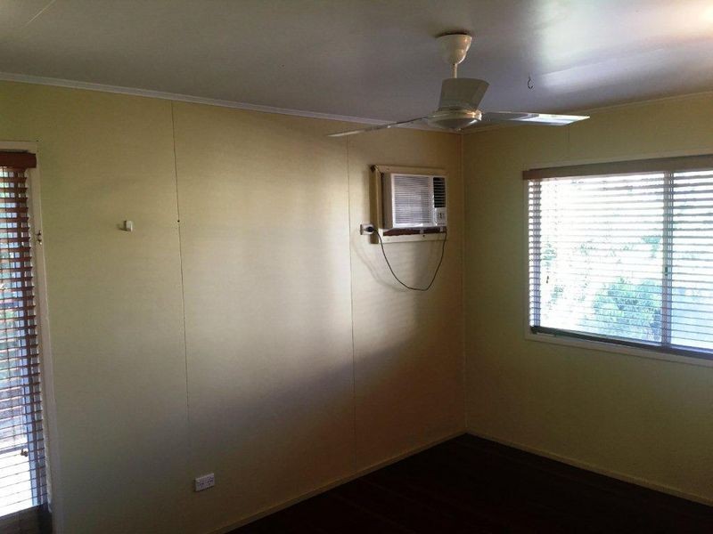 6 FLOHR DRIVE, Moranbah QLD 4744