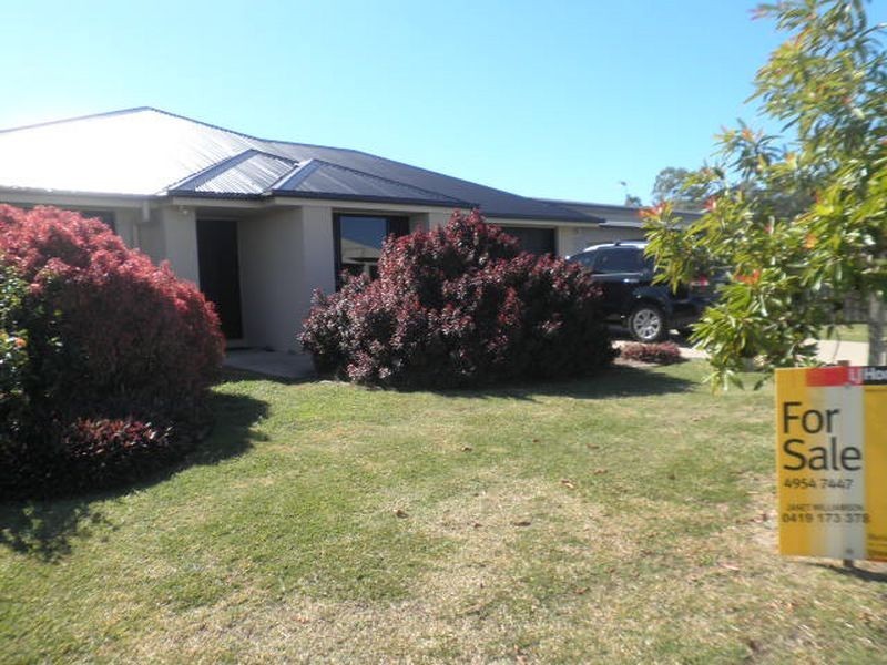 5 Munro Street, Moranbah QLD 4744