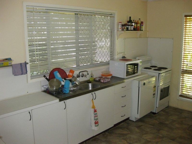 5 Munro Street, Moranbah QLD 4744