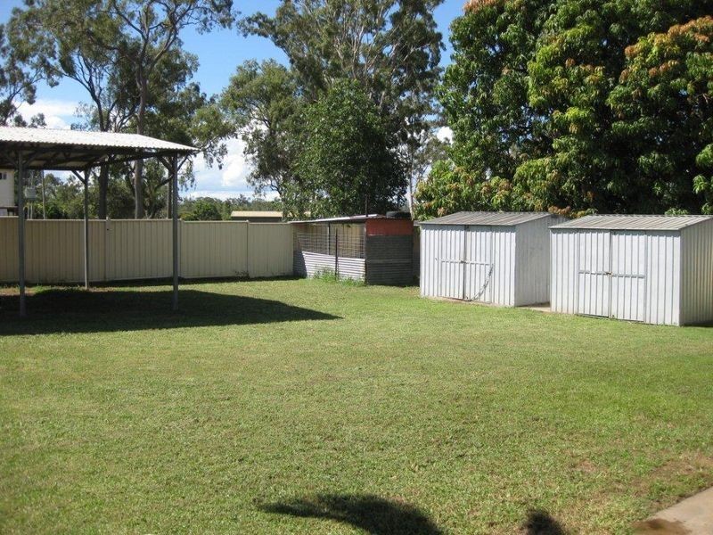 5 Munro Street, Moranbah QLD 4744