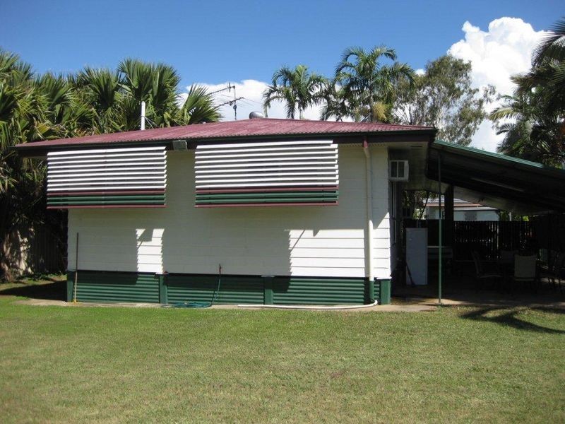 5 Munro Street, Moranbah QLD 4744