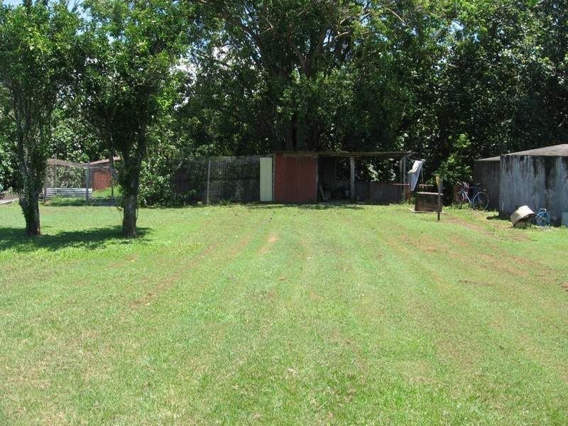 17 Shannon Street, Midge Point QLD 4799