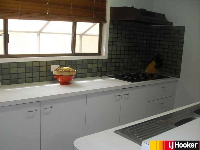 4 Edmonds Street, West Mackay QLD 4740