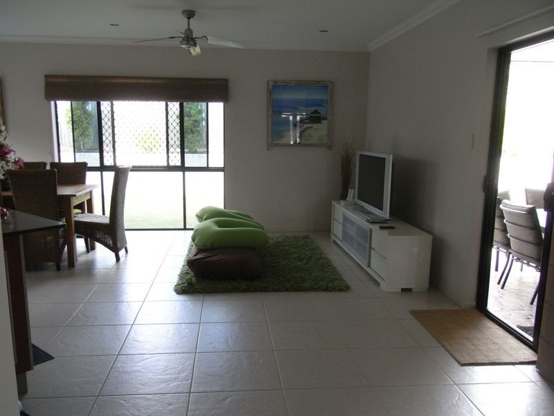 65 Victor Avenue, Glenella QLD 4740