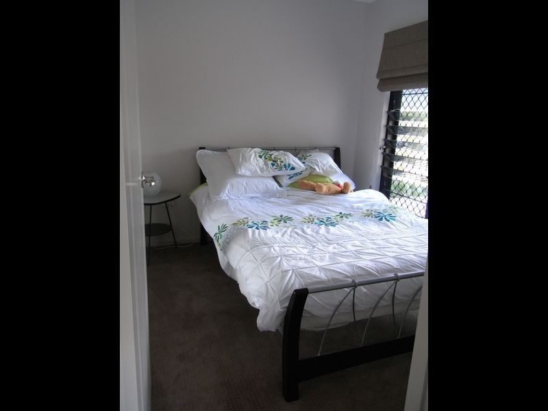 65 Victor Avenue, Glenella QLD 4740