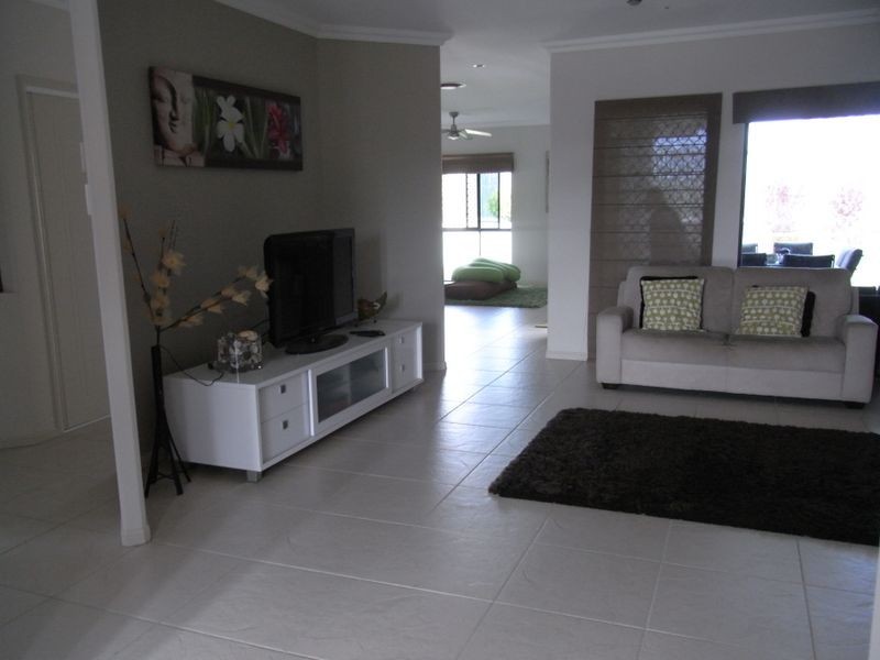 65 Victor Avenue, Glenella QLD 4740