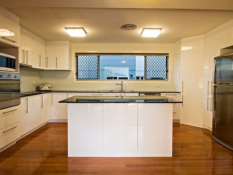 11 Pacific Drive, Blacks Beach QLD 4740