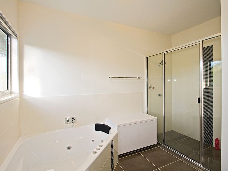 11 Pacific Drive, Blacks Beach QLD 4740