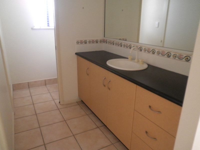 2 Seychelles Road, Shoal Point QLD 4750