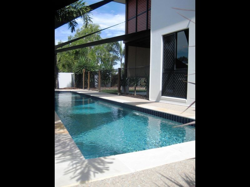 24 Seafarer Court, Blacks Beach QLD 4740