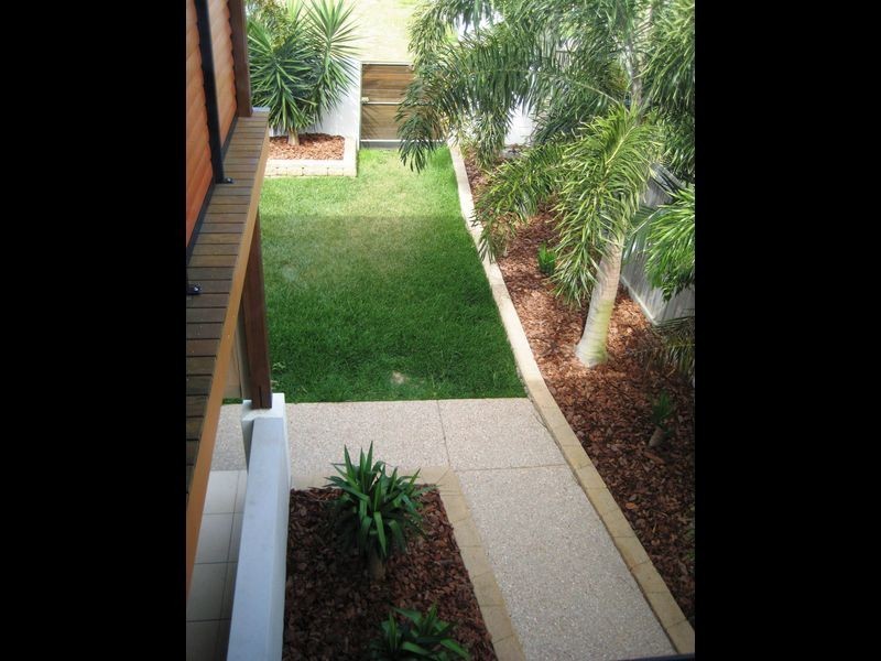 24 Seafarer Court, Blacks Beach QLD 4740